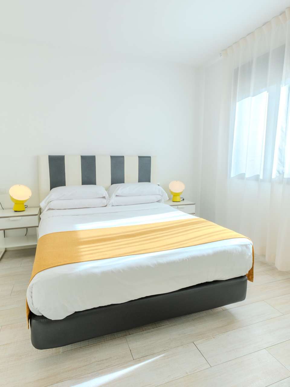 Apartamento de un dormitorio con cocina equipada del Castell Beach Aparthotel en Castelldefels