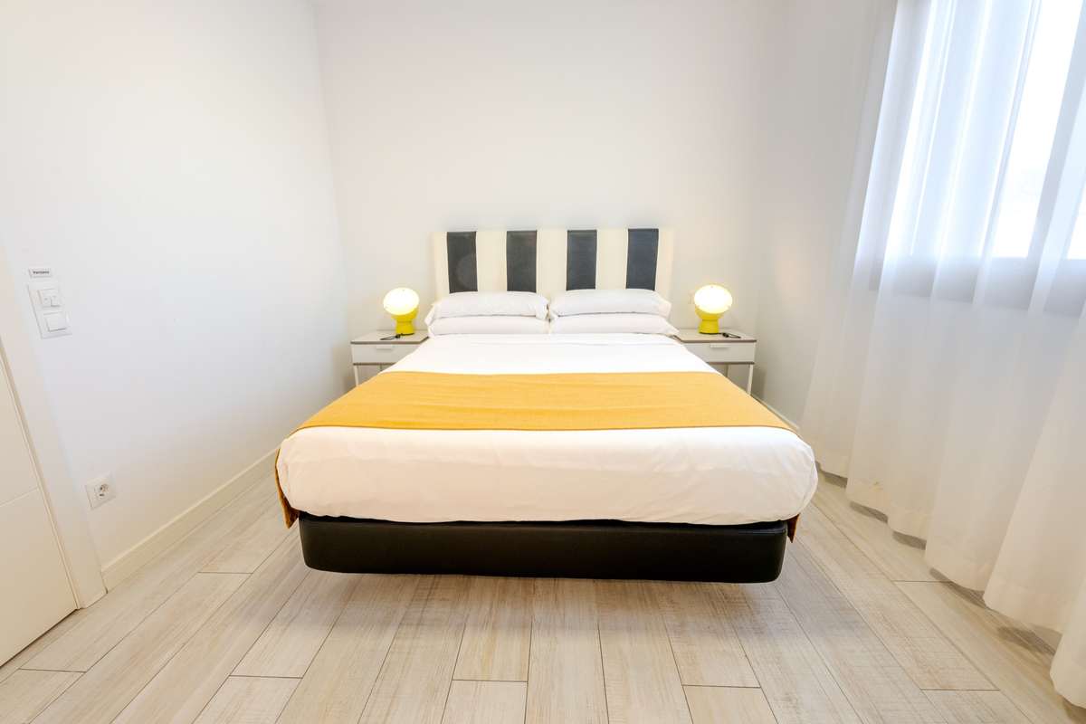 Apartamento de un dormitorio con cocina equipada del Castell Beach Aparthotel en Castelldefels