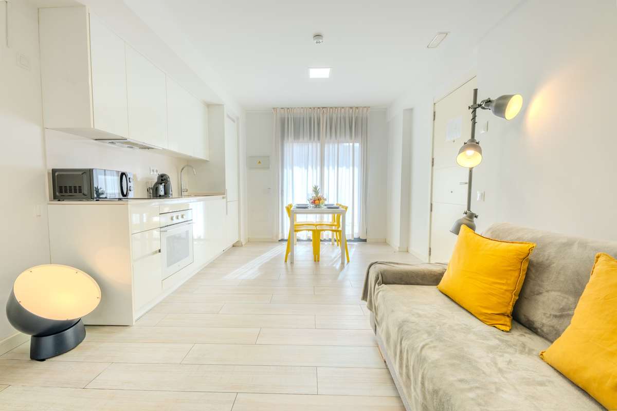Apartamento de un dormitorio superior del Castell Beach Aparthotel en Castelldefels, con acceso a la piscina