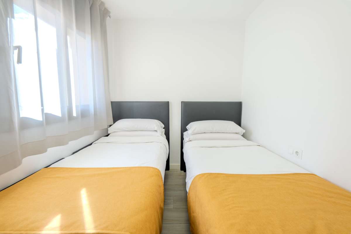 Apartamento de dos dormitorios con cocina equipada del Castell Beach Aparthotel, para hasta cuatro personas