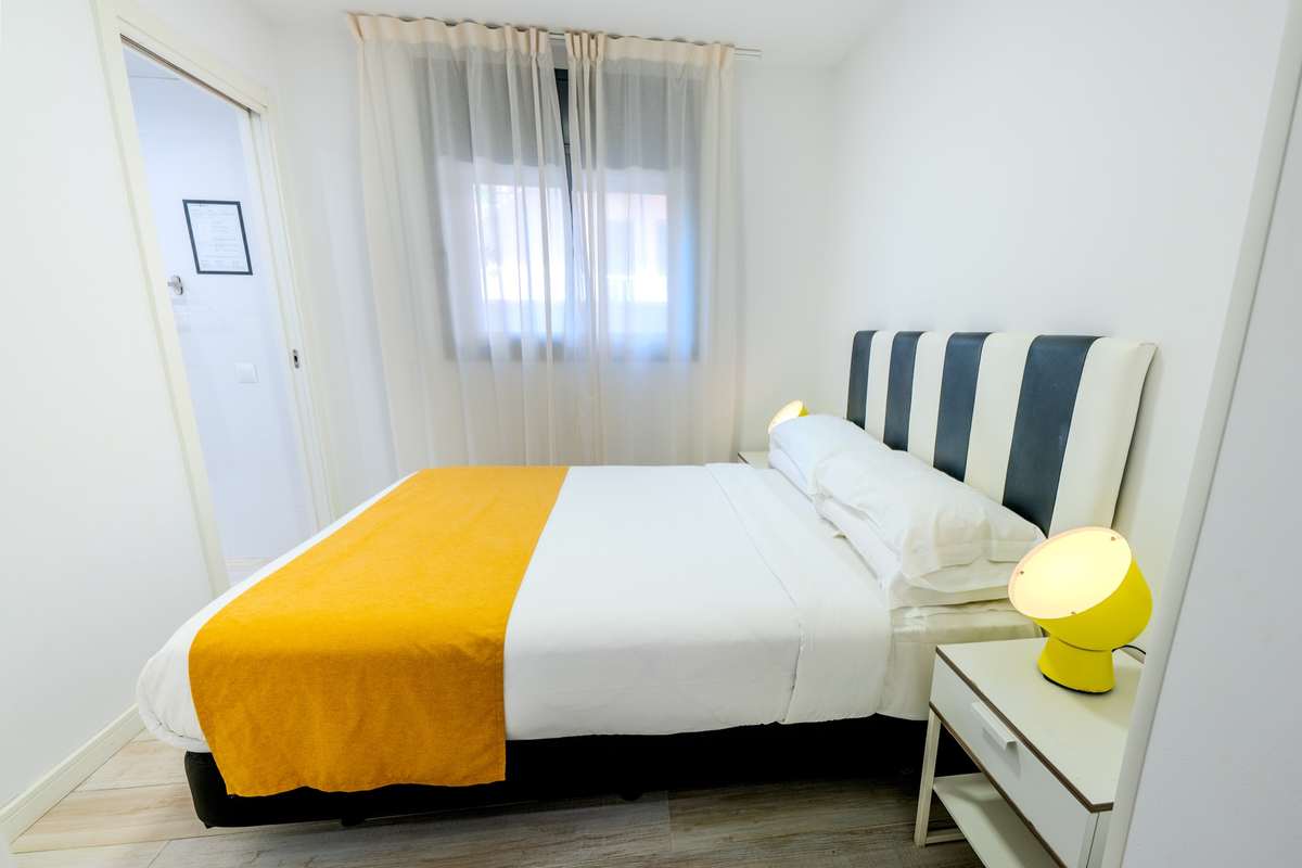 Estudio con cocina equipada del Castell Beach Aparthotel en Castelldefels